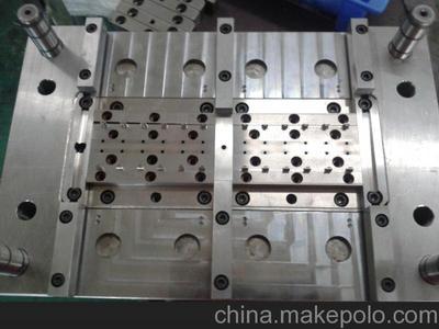 塑膠模具與五金模具 圖片、分類與東莞業(yè)勤的應用